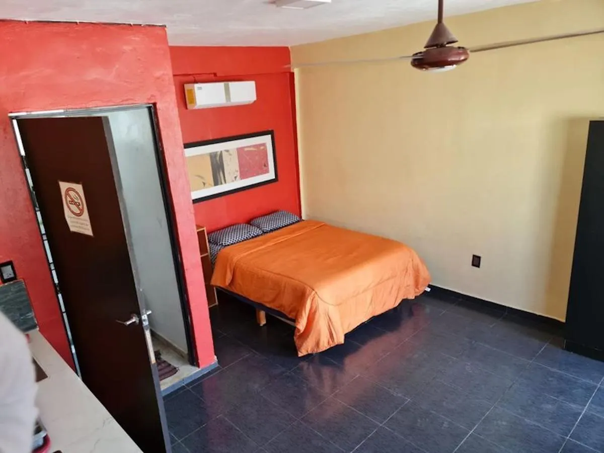 Independent Apartment Wifi A C, Stove, Refrigerator, Tv Merida