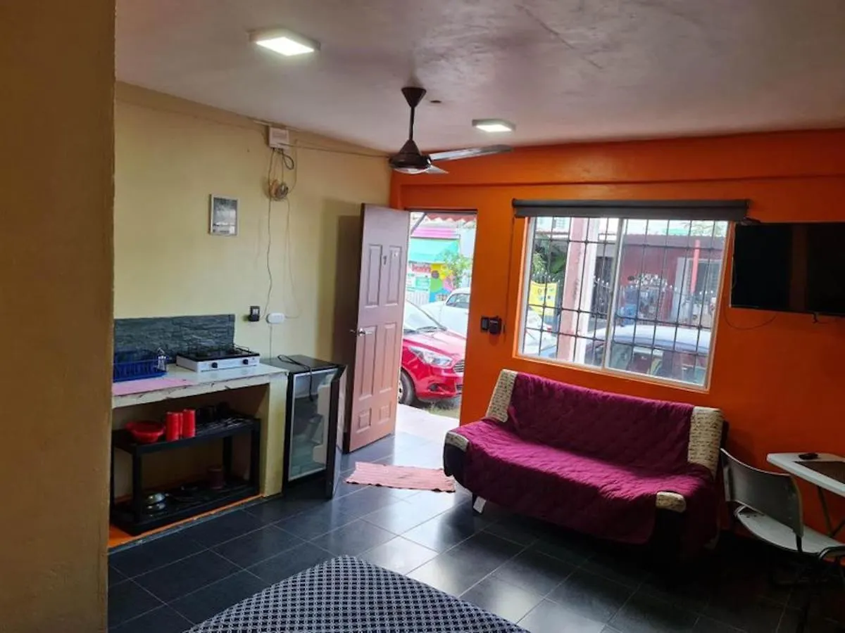 Independent Apartment Wifi A C, Stove, Refrigerator, Tv Merida 0*,