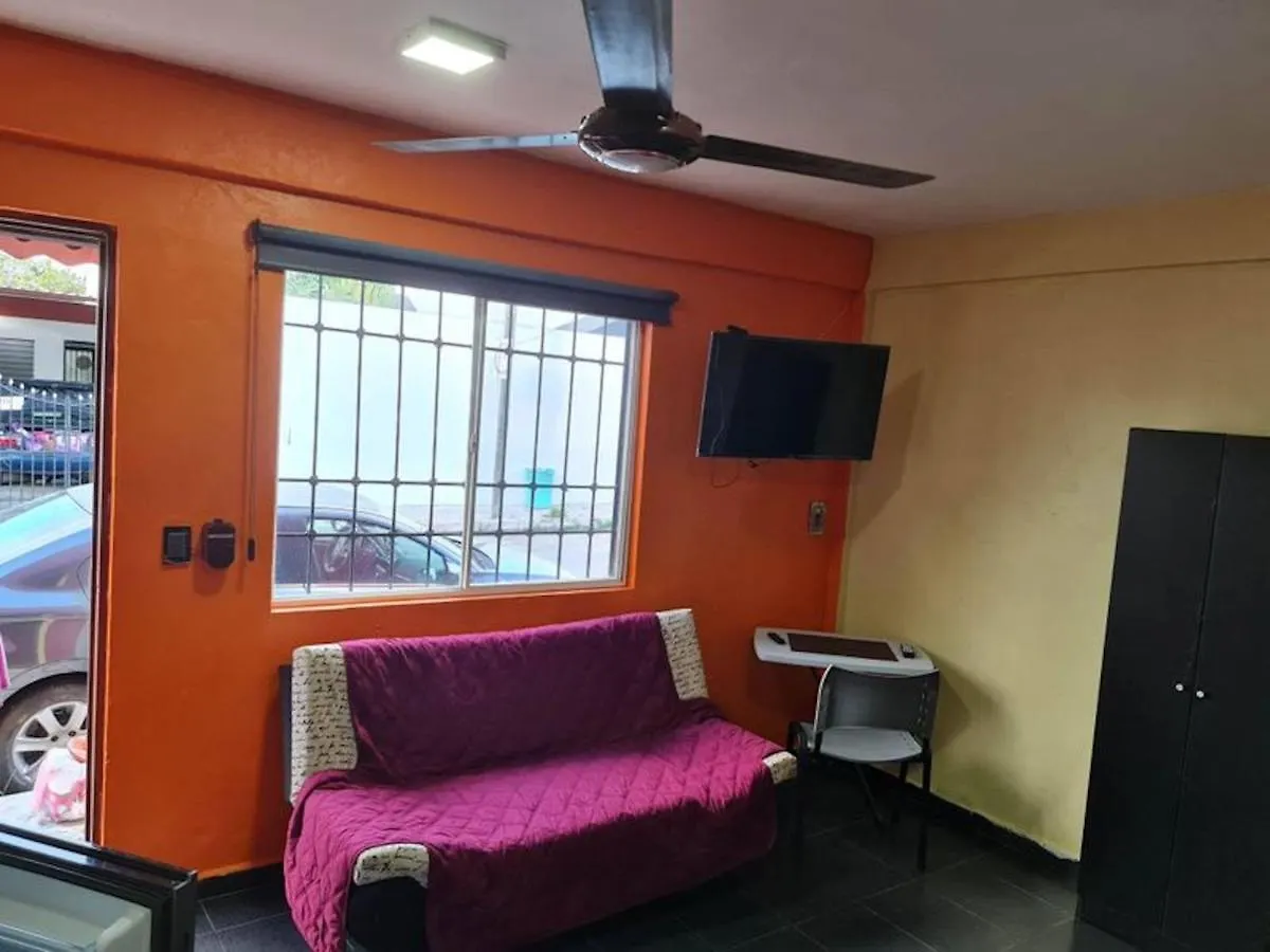 Independent Apartment Wifi A C, Stove, Refrigerator, Tv Merida