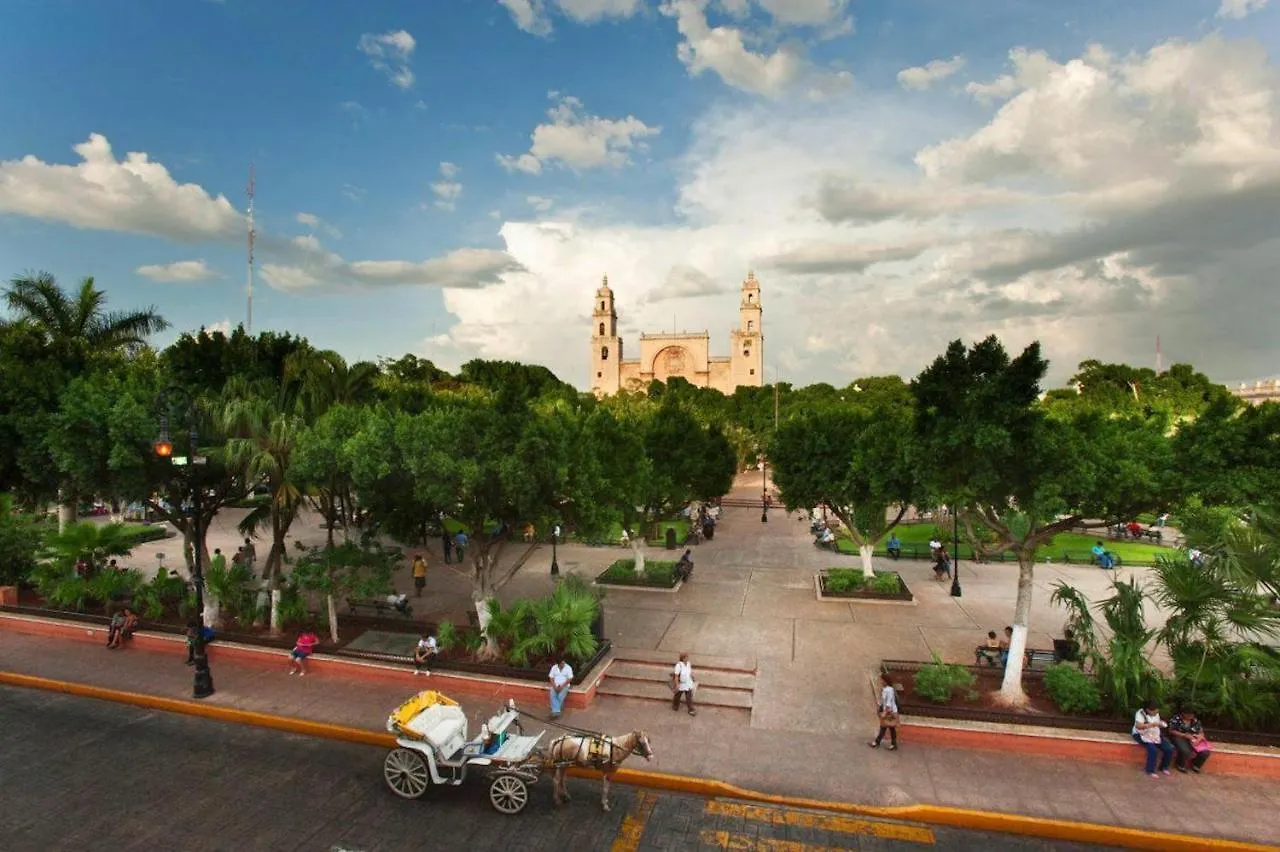 Independent Apartment Wifi A C, Stove, Refrigerator, Tv Merida